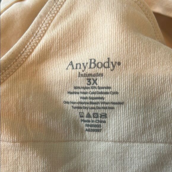 Women's Intimates Set - Cream and Lavender - Picture 4 of 5